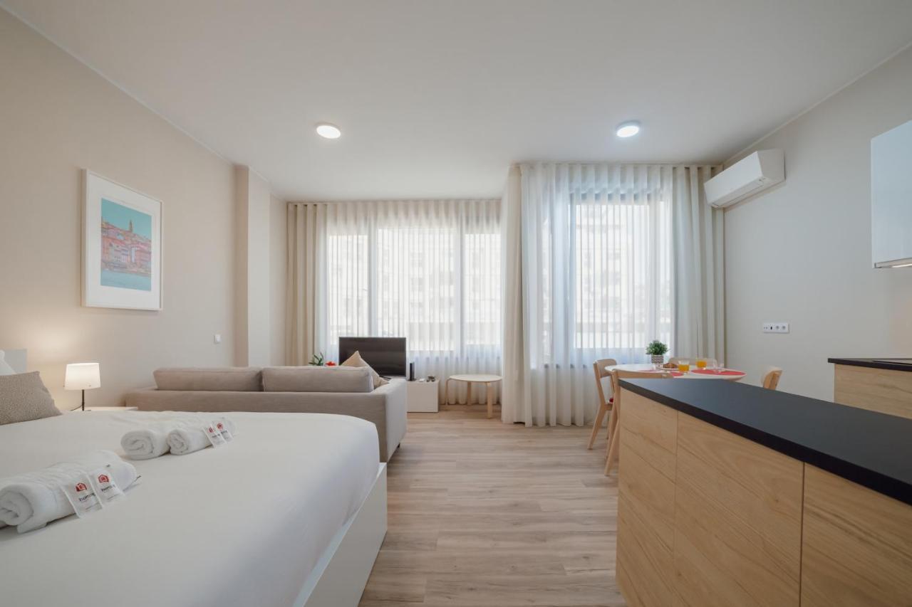 Modern Trindade By Homing Lägenhet OOporto Exteriör bild